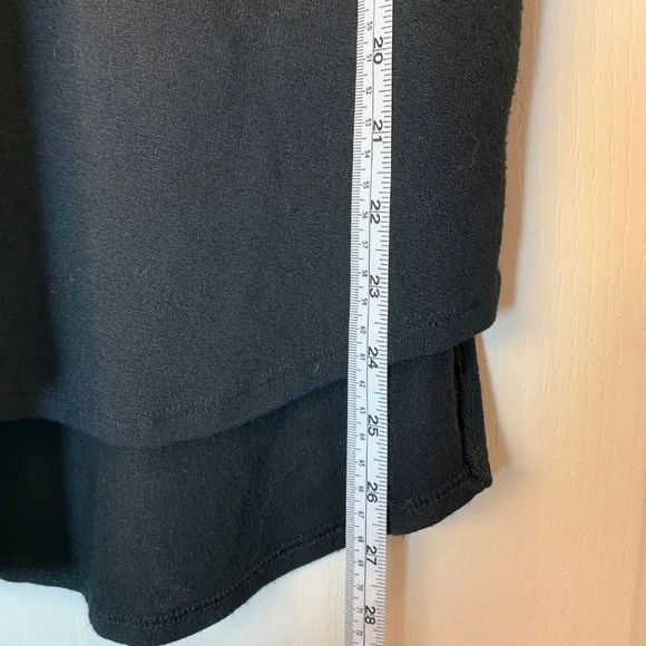 Banana Republic Black Long Relaxed Tank Top Size S Minimal Chic Essential - Picture 7 of 7